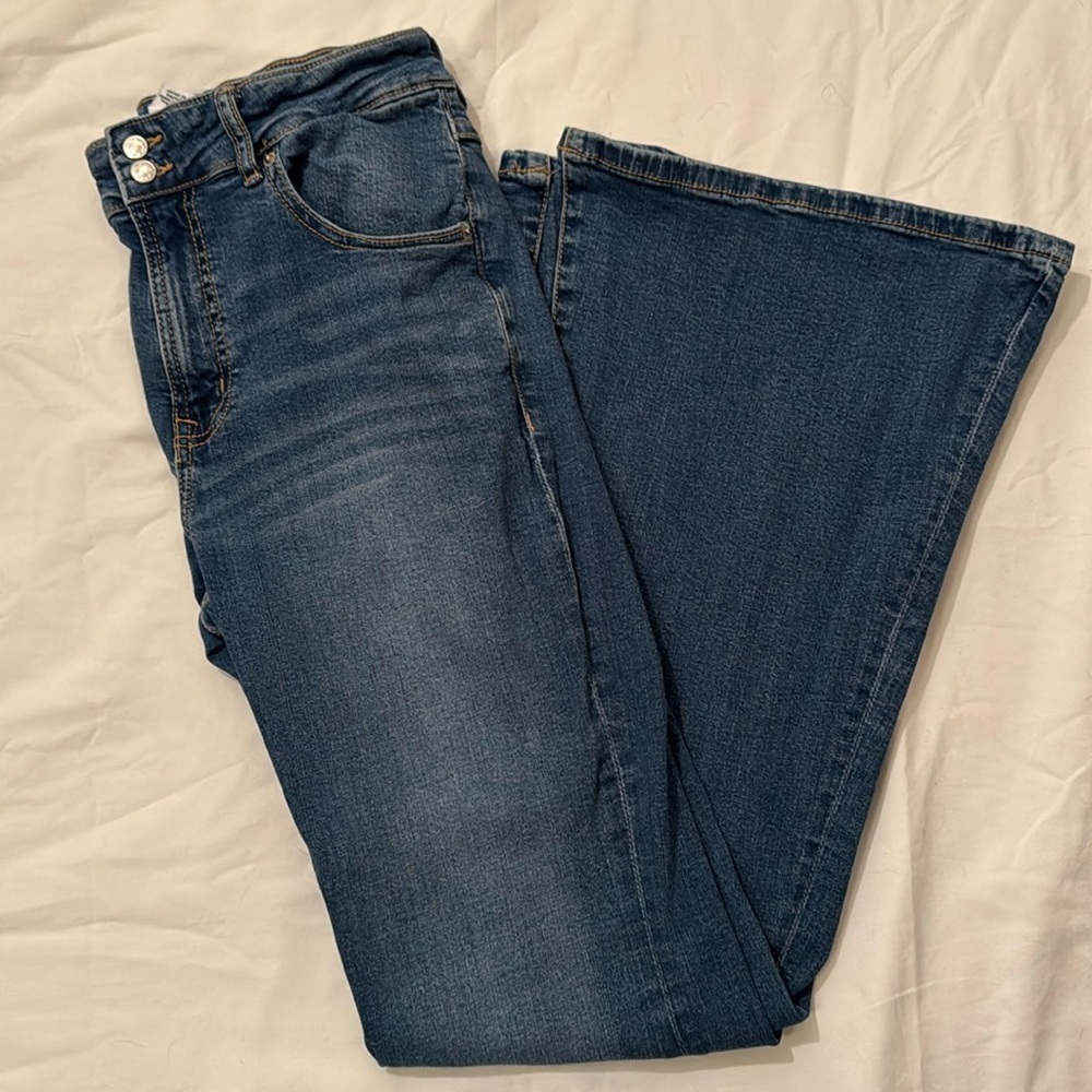 Forever 21 Premium jeans flare size 30 great condition!